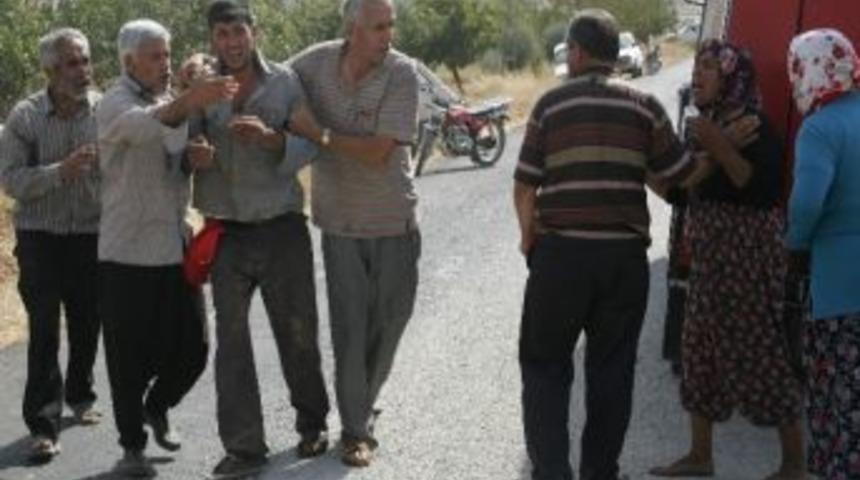 Mucurlu Yolda Kayan Otomobil Takla Attı: 1 &Ouml;l&uuml;, 4 Yaralı