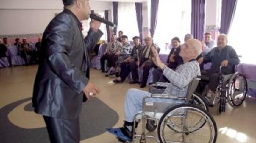 Yaşlılara Moral Konseri