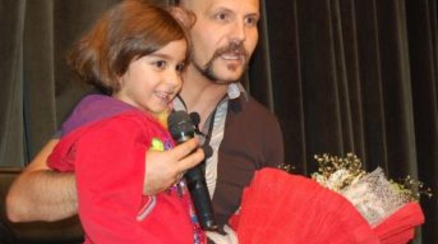 Bitlisli &Ccedil;ocuklara Stand-up G&ouml;sterisi