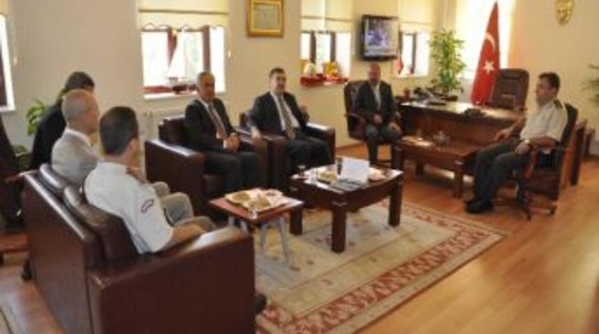 Vali Al&rsquo;dan Kuşadası&rsquo;nın Yeni Kaymakamı&rsquo;na Ziyaret