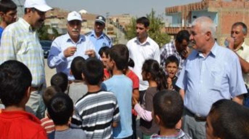 Başkan Fakıbaba Sel&ccedil;uklu Mahallesi'ni Gezdi