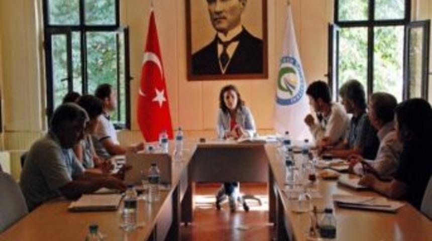 Rekt&ouml;r Attar&rsquo;a Bak&uuml;&rsquo;den Davet Var