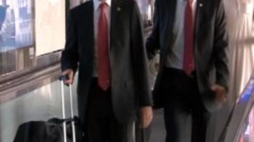 C&uuml;neyt &Ccedil;akır, Barcelona Ma&ccedil;ını Y&ouml;netmeye Gitti