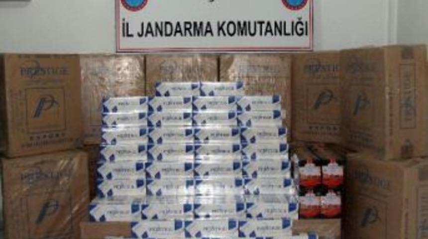Jandarma 9 Bin 740 Paket Ka&ccedil;ak Sigara Ele Ge&ccedil;irdi