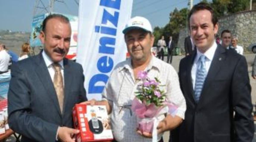 İzmit'teki Emekliler G&ouml;lkay Park'ta Buluştu