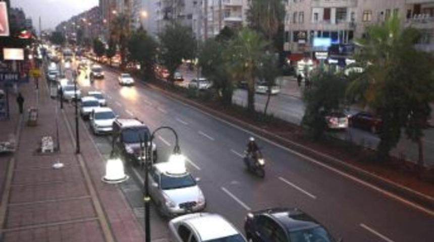 Başkan &Ouml;zcan &Ccedil;alışmaları Değerlendirdi