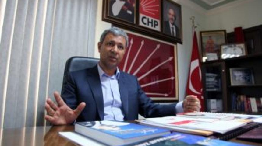 S&uuml;mer, &ouml;ğretmenlerin &ouml;zel g&uuml;n&uuml;n&uuml; kutladı