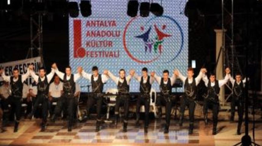 Anadolu K&uuml;lt&uuml;r Festivali&rsquo;ne Coşkulu Kapanış
