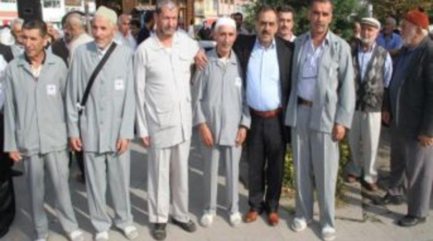 Hacı Adayları Dualarla Uğurlandı