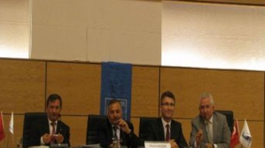 Sosyal G&uuml;venlik Uygulamaları Ve Meslek Sorunları Semineri Yapıldı