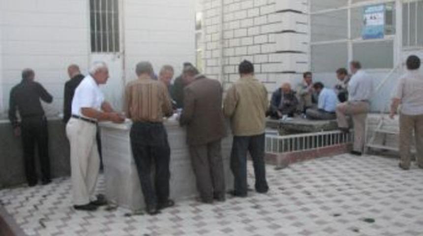 Camiler Haftasında Cemaate Yemek