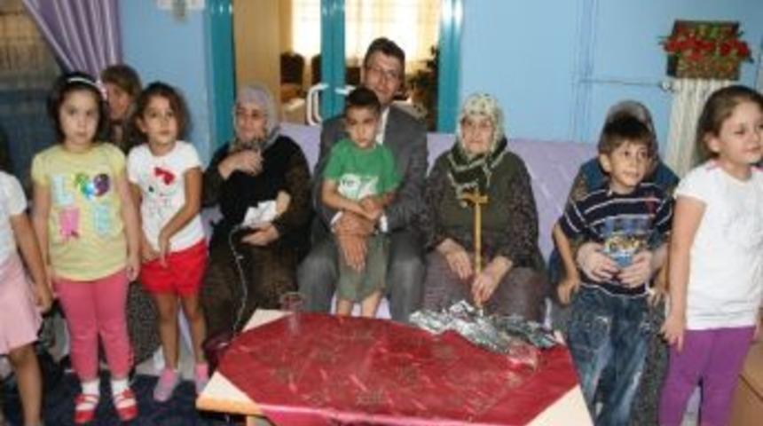 Halk Sağlığı M&uuml;d&uuml;rl&uuml;ğ&uuml;'nden Huzurevine Ziyaret