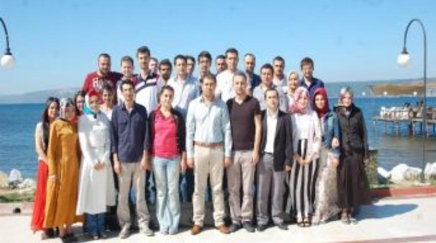 Ak Parti &Ccedil;anakkale Gen&ccedil;lik Kolları Kahvaltıda Buluştu