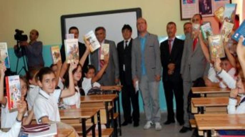 Bağcılar Belediyesi Gezgin Kitap Tır&rsquo;ı Bilecik'te