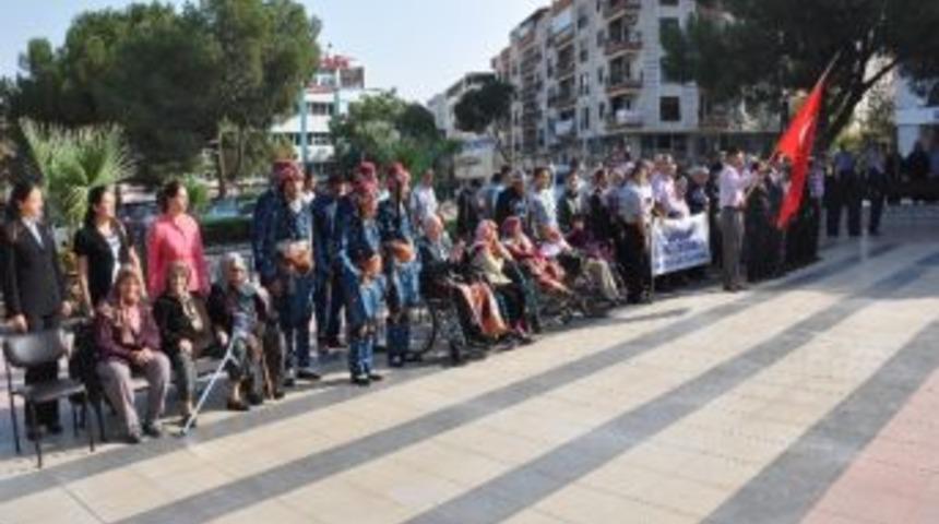 Soma&rsquo;da 1 Ekim D&uuml;nya Yaşlılar G&uuml;n&uuml; Kutlandı