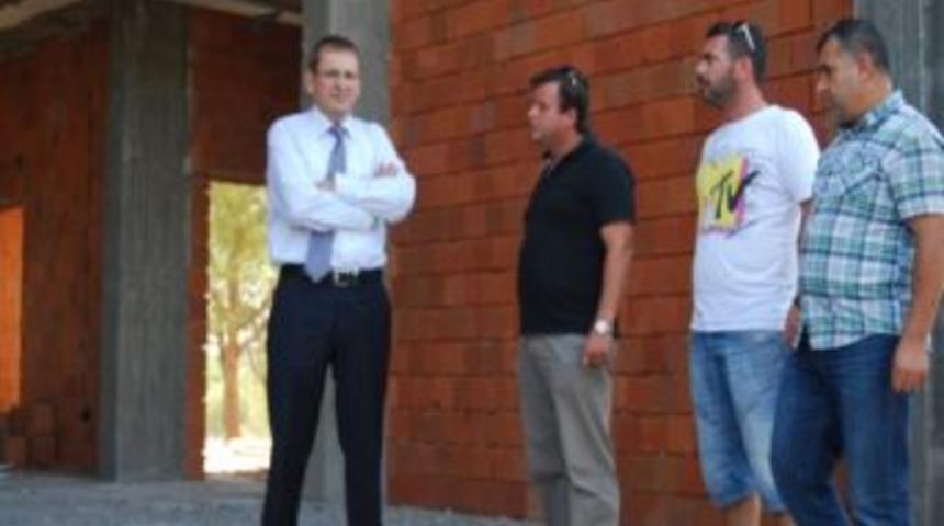 K&uuml;&ccedil;&uuml;kk&ouml;y Belediye Sarayı Tamamlanıyor