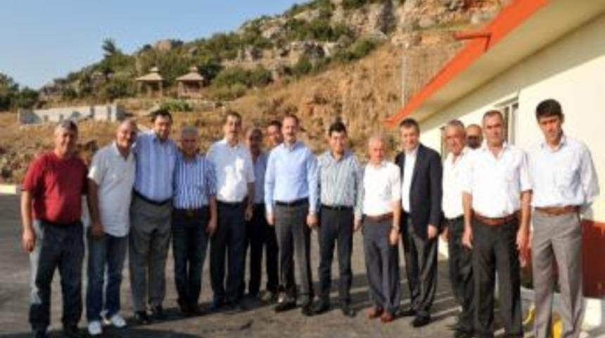 Başkan T&uuml;t&uuml;nc&uuml; Temizlik İş&ccedil;ileri İle Bir Araya Geldi