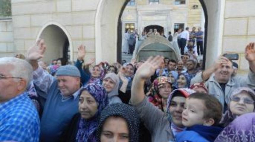 Sevin&ccedil; G&ouml;zyaşlarıyla &lsquo;kutsal Topraklara&rsquo; Uğurlandılar