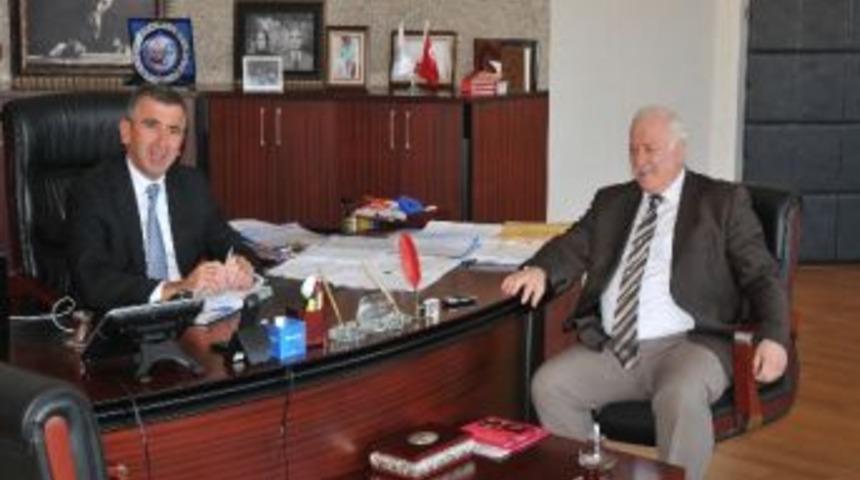 Ak&ccedil;akoca Topu M&uuml;d&uuml;r&uuml;'nden Başkan Albayrak'a Ziyaret