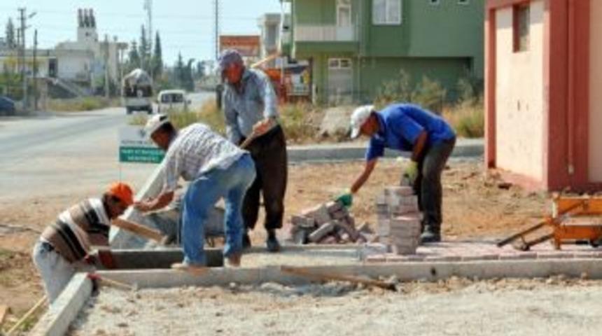 Varsak'a Park Ve Kaldırım Hizmeti