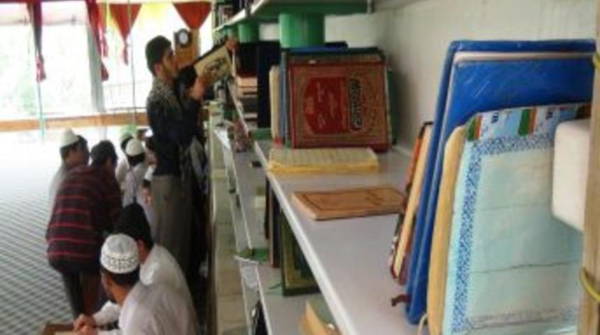 Ohin Medresesi'ndeki 15 Bin El Yazması Kitap, Bilim Adamlarını Bekliyor