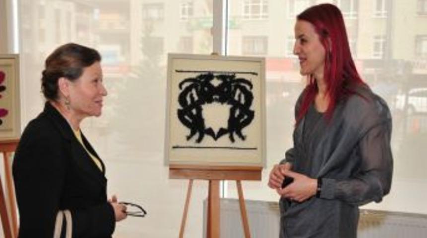 BYEGM Sanat Galerisi'nde Tekstil Dokuma Sergisi