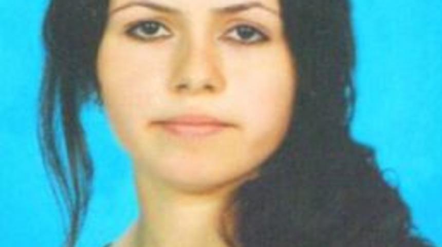 &Uuml;niversite &Ouml;ğrencisi, Okul &Ouml;n&uuml;nde Kalp Krizi Ge&ccedil;irerek Hayatını Kaybetti