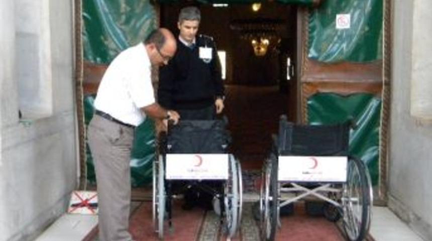 Engelli Vatandaşlar İ&ccedil;in Tarihi Camilere Tekerlekli Sandalye