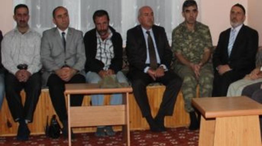 Vali Hasan İpek T&uuml;rkoğlu Ailesine Taziye Ziyaretinde Bulundu