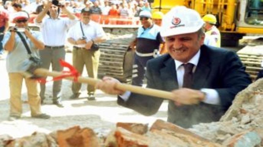 Uşak&rsquo;taki Kentsel D&ouml;n&uuml;ş&uuml;m Projesinin Temelini Bakan Bayraktar Atacak