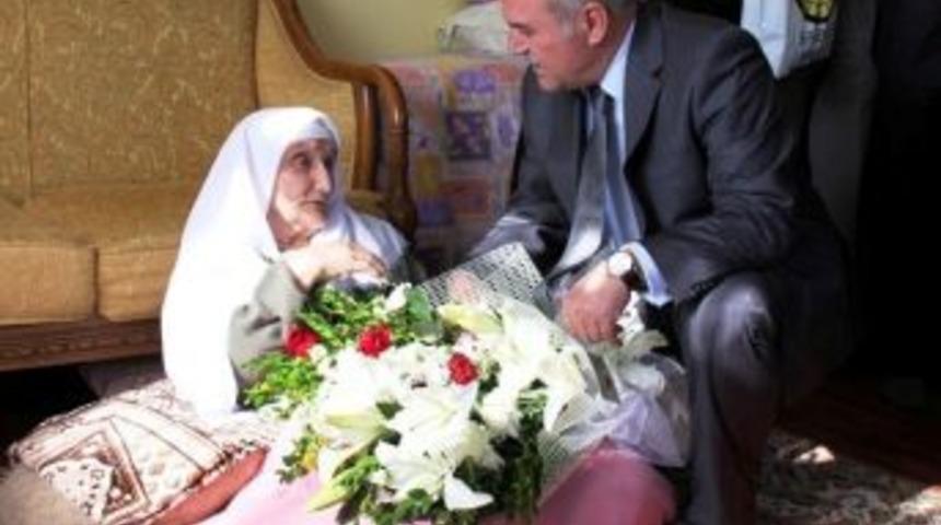 Vali Hasan İpek&rsquo;in Yaşlılar G&uuml;n&uuml; Mesajı