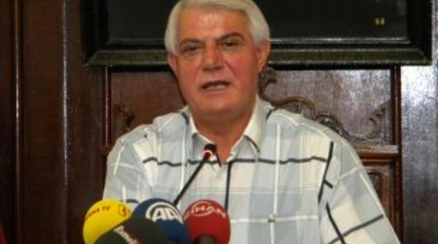 Sedef&ccedil;i:d&ouml;leneken Beni Makamdan Kovdu