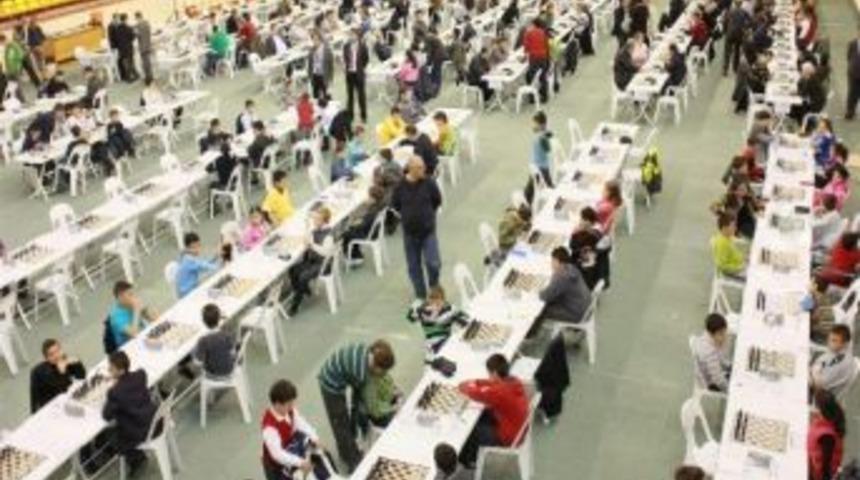 Satran&ccedil; Turnuvası 11 Ekim'de Başlayacak