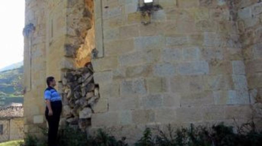 Vali Mayda Santa Antik Kentinde İncelemelerde Bulundu