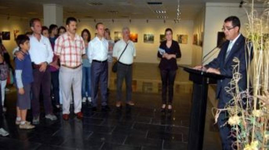 "hayata Bir Mola" Sergisi