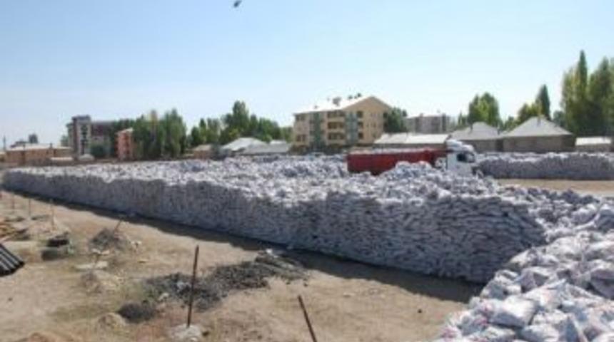 Patnos&rsquo;ta K&ouml;m&uuml;r Dağıtımı