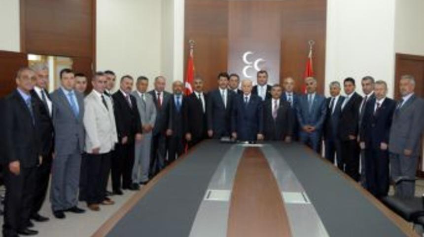 Adana teşkilatları Bah&ccedil;eli'nin yanında