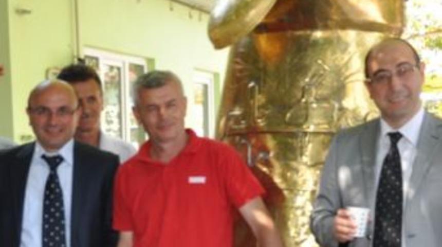 Altınova&acute;dan Bosna&acute;ya yardım eli