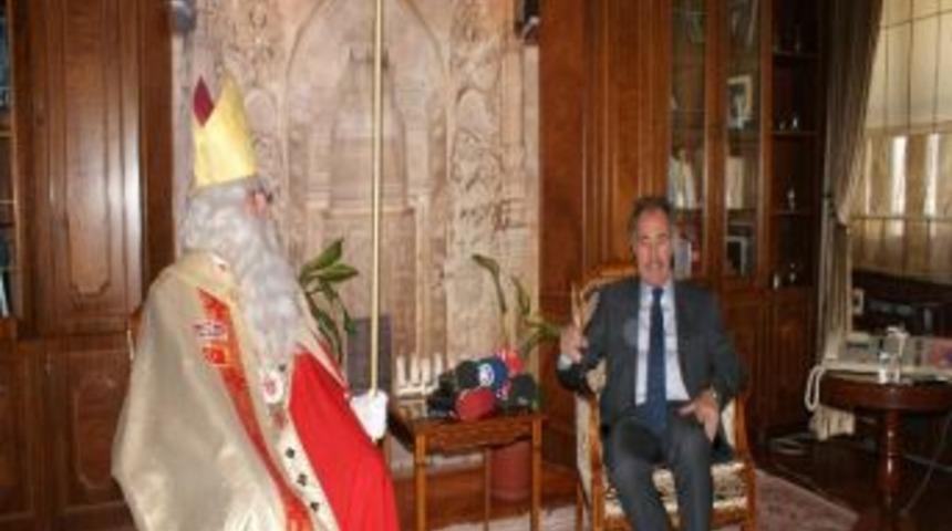 Bakan G&uuml;nay, Liebe'yi Kabul Etti