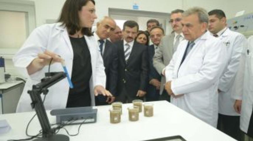 İzmir B&uuml;y&uuml;kşehir Toprak Ve Yaprak Analiz Laboratuvarı A&ccedil;ıldı