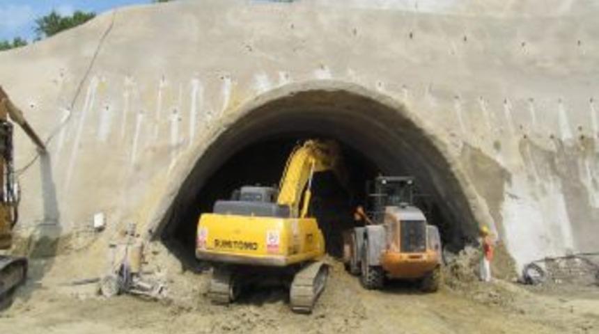 Milletvekili &Ouml;zt&uuml;rk: Hızlı Tren Hızla Bursa'ya Geliyor