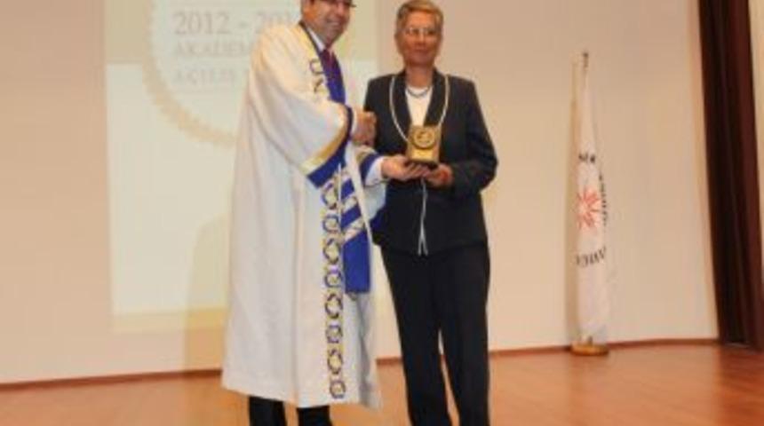 İzmir Y&uuml;ksek Teknoloji Enstit&uuml;s&uuml; Yeni Akademik Yılını A&ccedil;tı