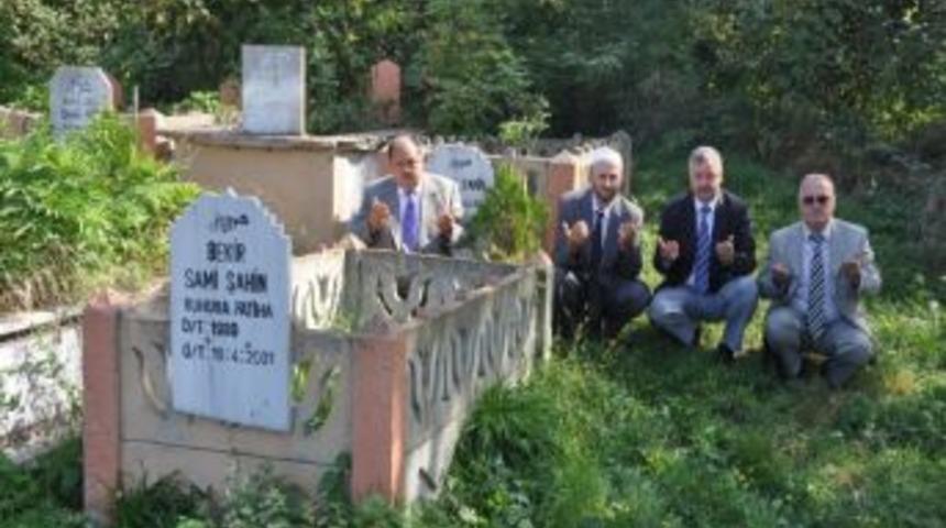 Merhum M&uuml;ft&uuml;ler İle Şehit Binbaşıya Dua