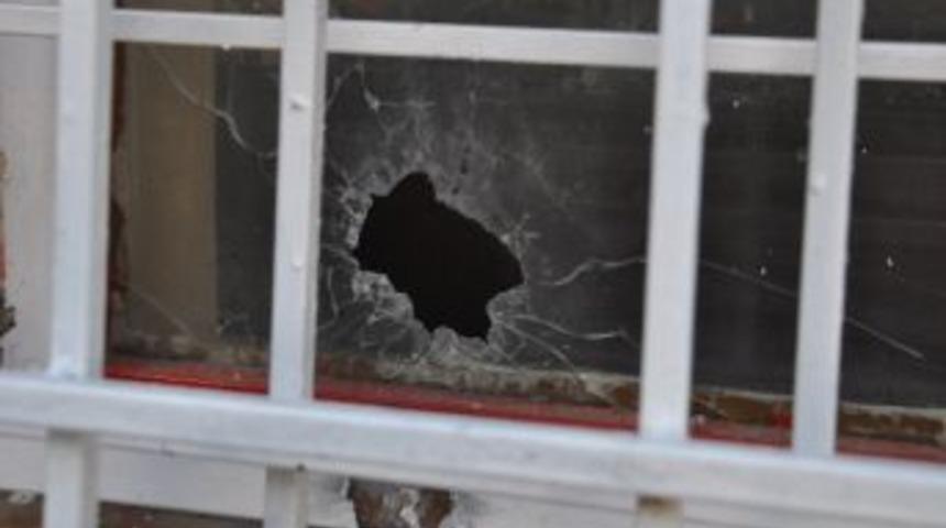 Dursunbey'de İşyerine Silahlı Saldırı