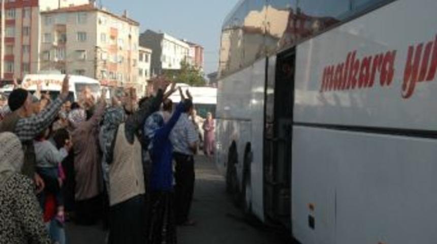 Hacı Adayları Dualar Ve G&ouml;zyaşları İle Uğurlandı