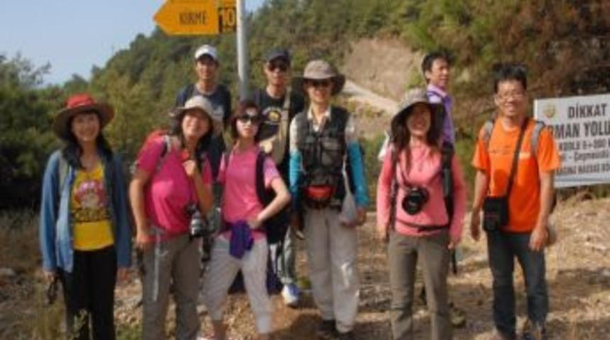 &Ccedil;inli Turistler Likya Yolu&rsquo;nu Gezdi