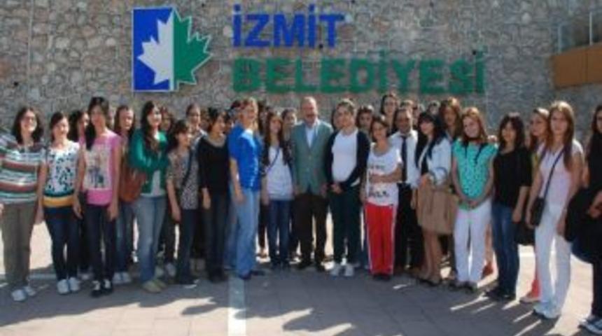 Başkan Doğan, &Ouml;ğrencilerle Kahvaltıda Buluştu