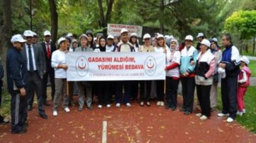 Toplumun Y&uuml;zde 96&rsquo;sı Fiziksel Aktivite Yapmıyor