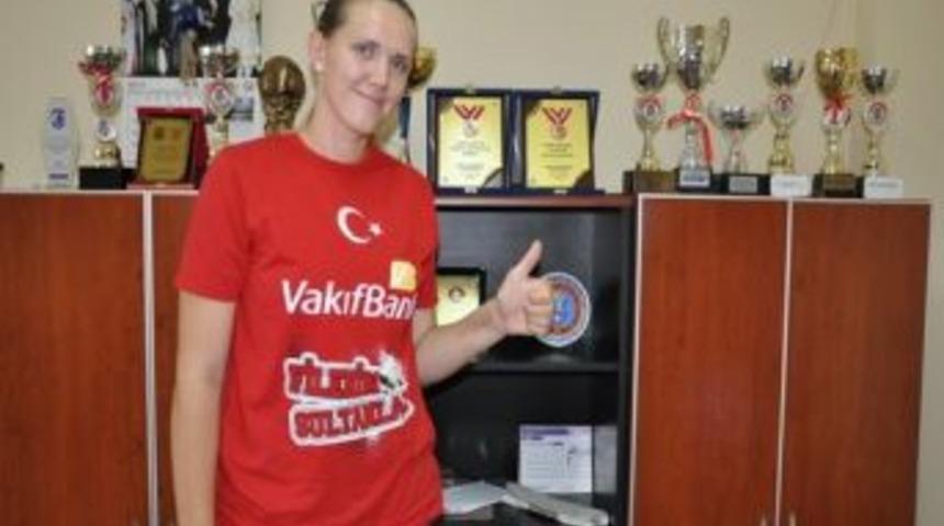 Salihli Belediyespor’a Rus Voleybolcu