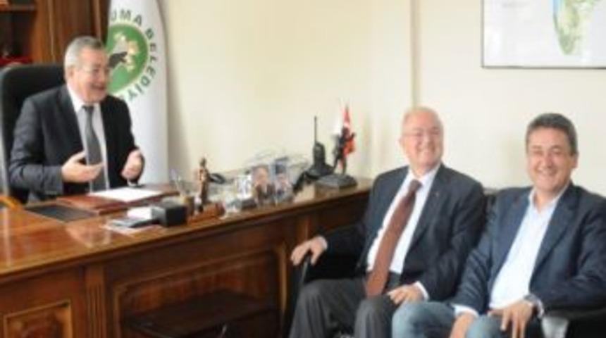 Eski Zonguldak Valisinden Başkan G&uuml;lşen&rsquo;e Ziyaret